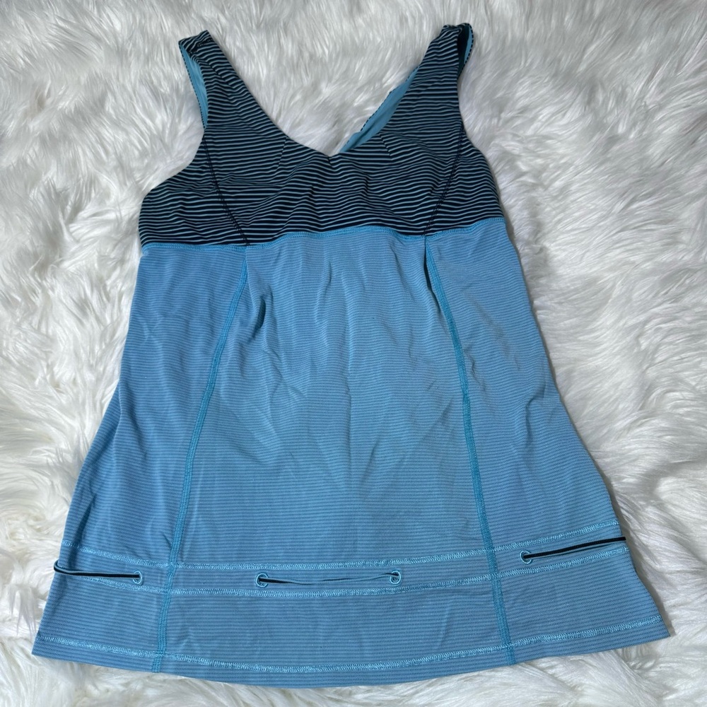 Lululemon blue‎ tank size 10